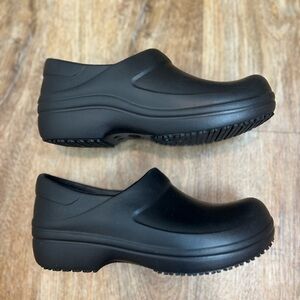 Women's Neria Pro Il Slip Resistant Work
Clog Sz 5